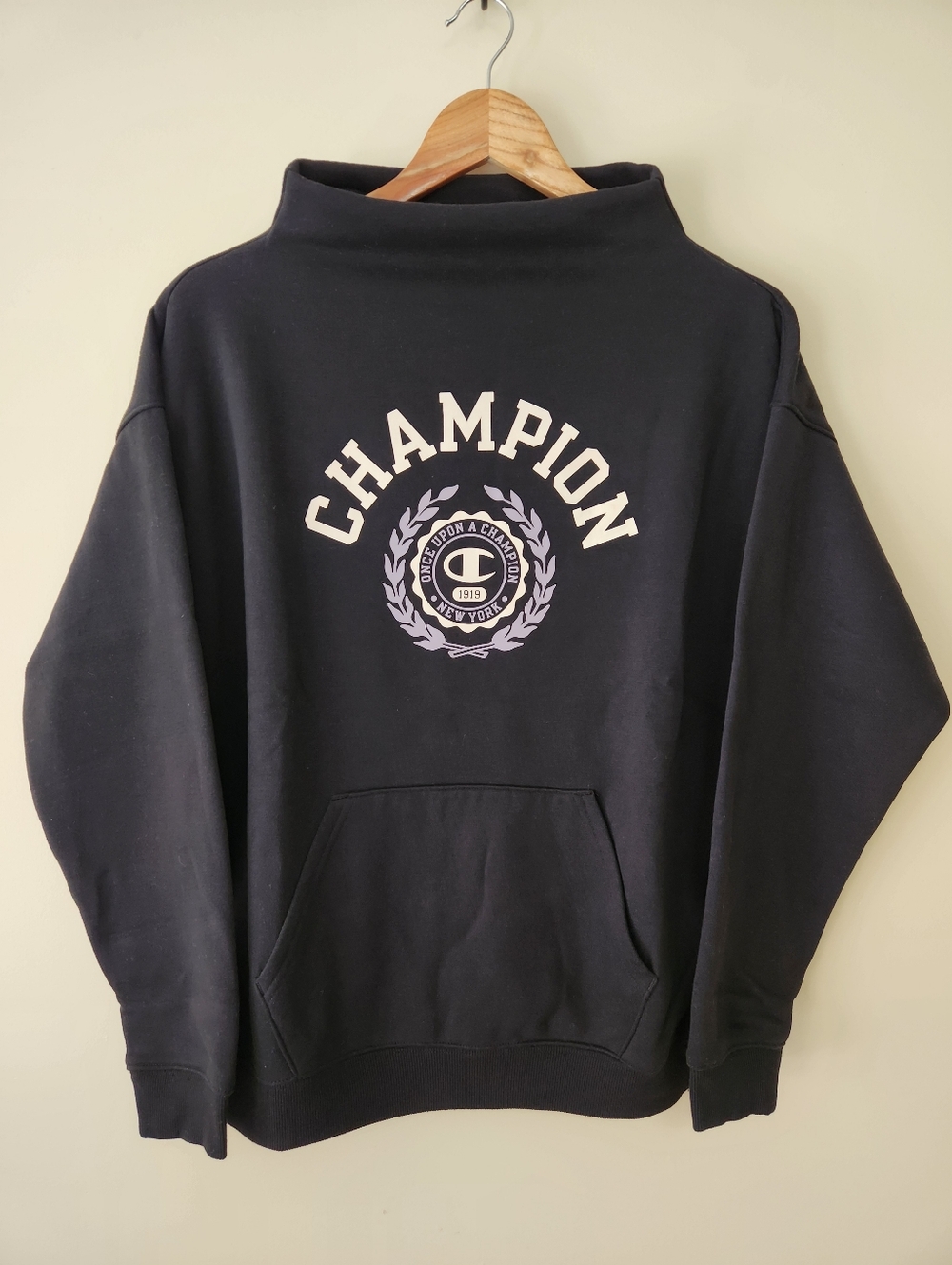 Champion Campus Crest Funnel Neck Fleece Sweatshirt - S